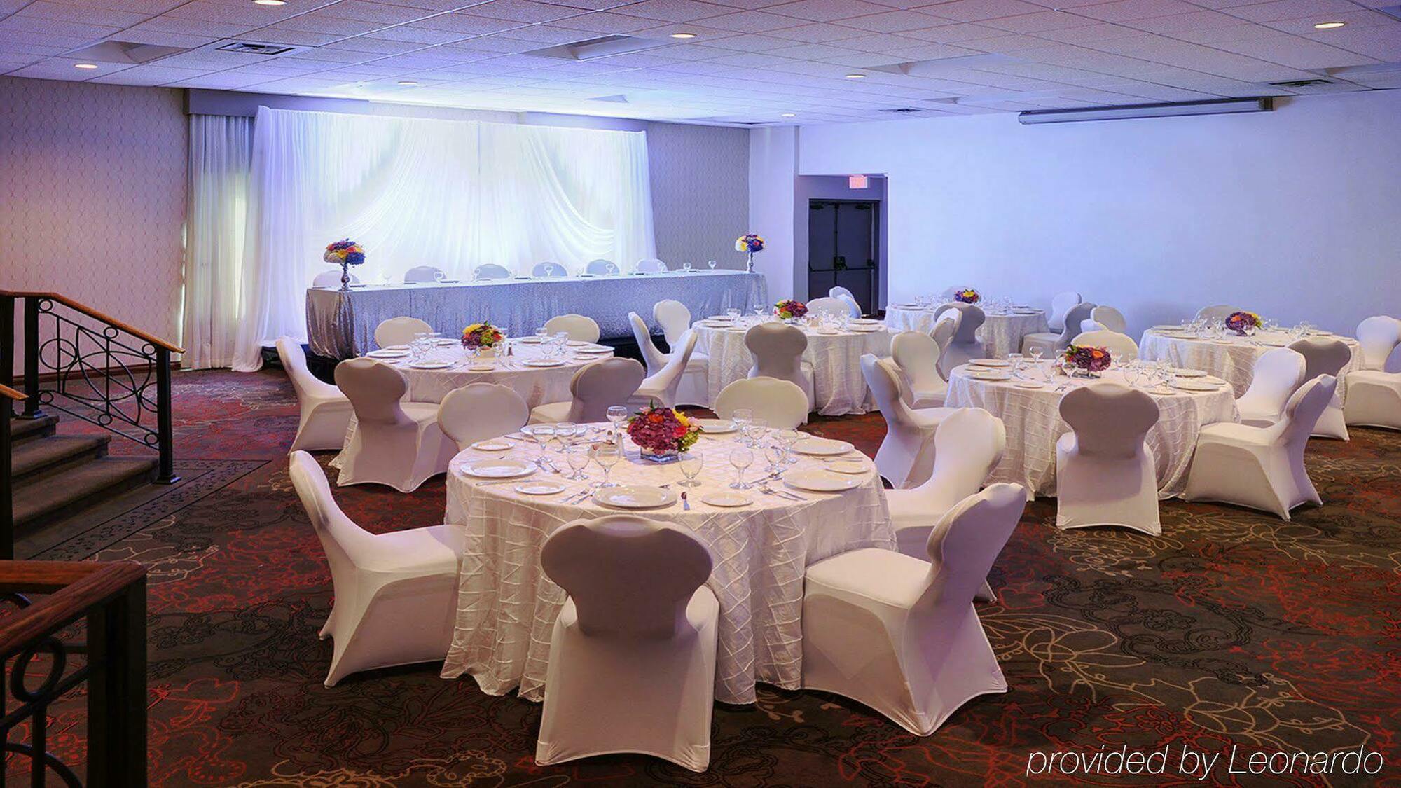 Holiday Inn Guelph Hotel & Conference Centre, An Ihg Hotel Bagian luar foto