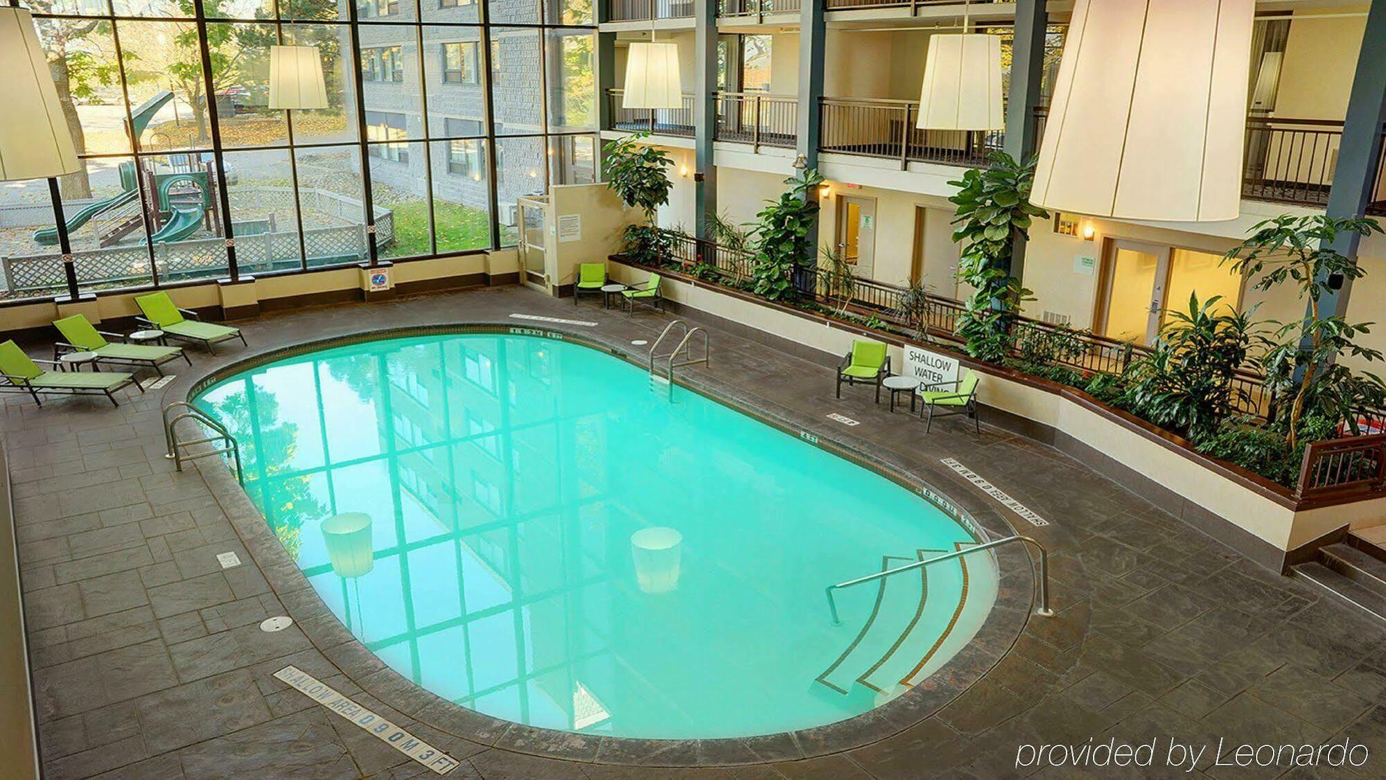 Holiday Inn Guelph Hotel & Conference Centre, An Ihg Hotel Bagian luar foto