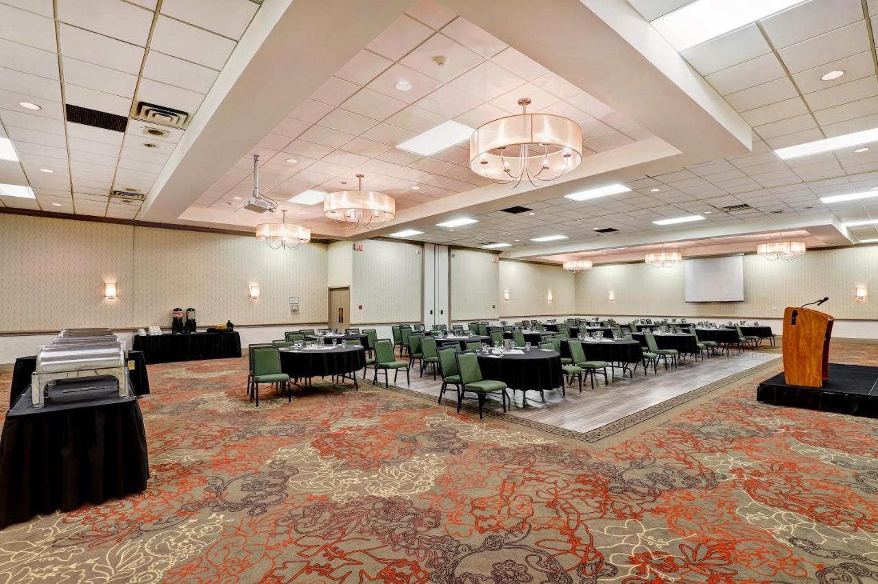 Holiday Inn Guelph Hotel & Conference Centre, An Ihg Hotel Bagian luar foto