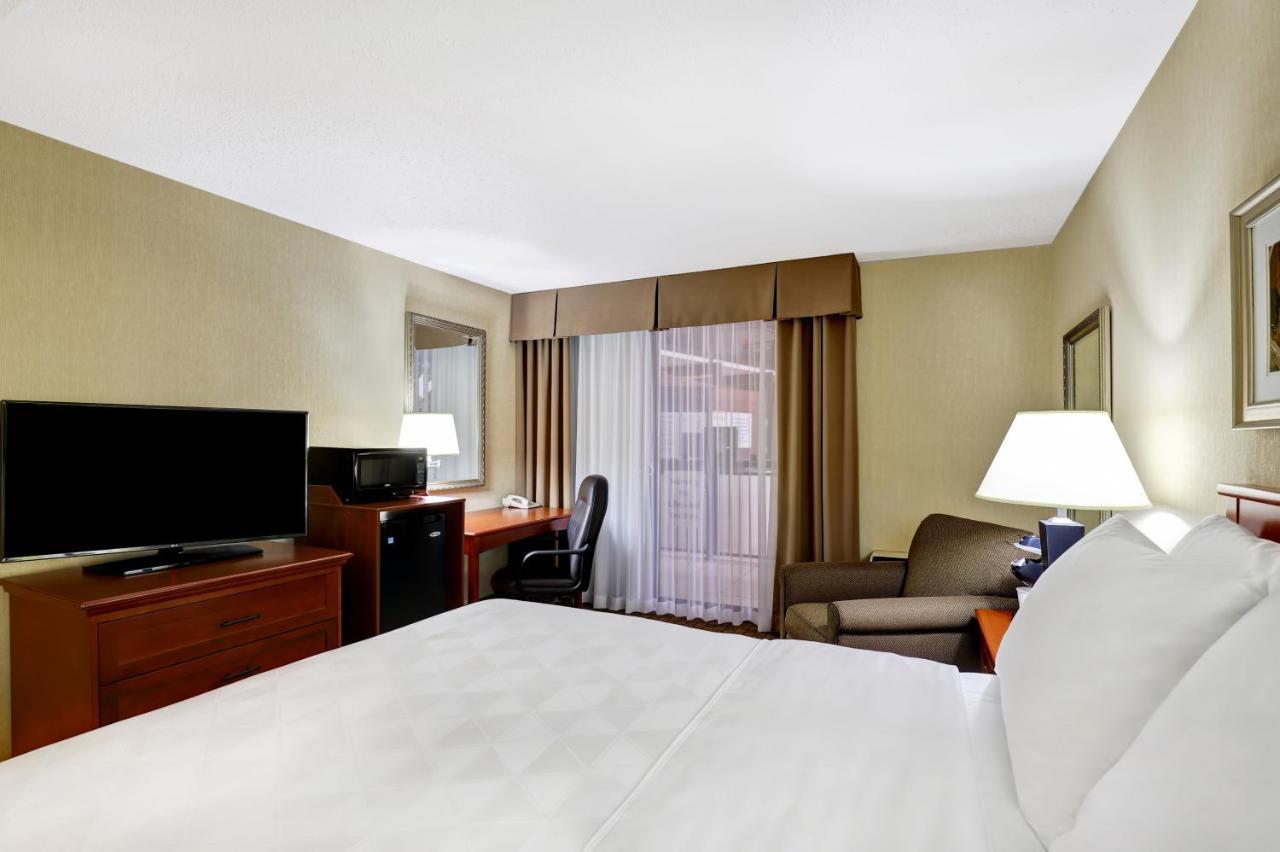 Holiday Inn Guelph Hotel & Conference Centre, An Ihg Hotel Bagian luar foto