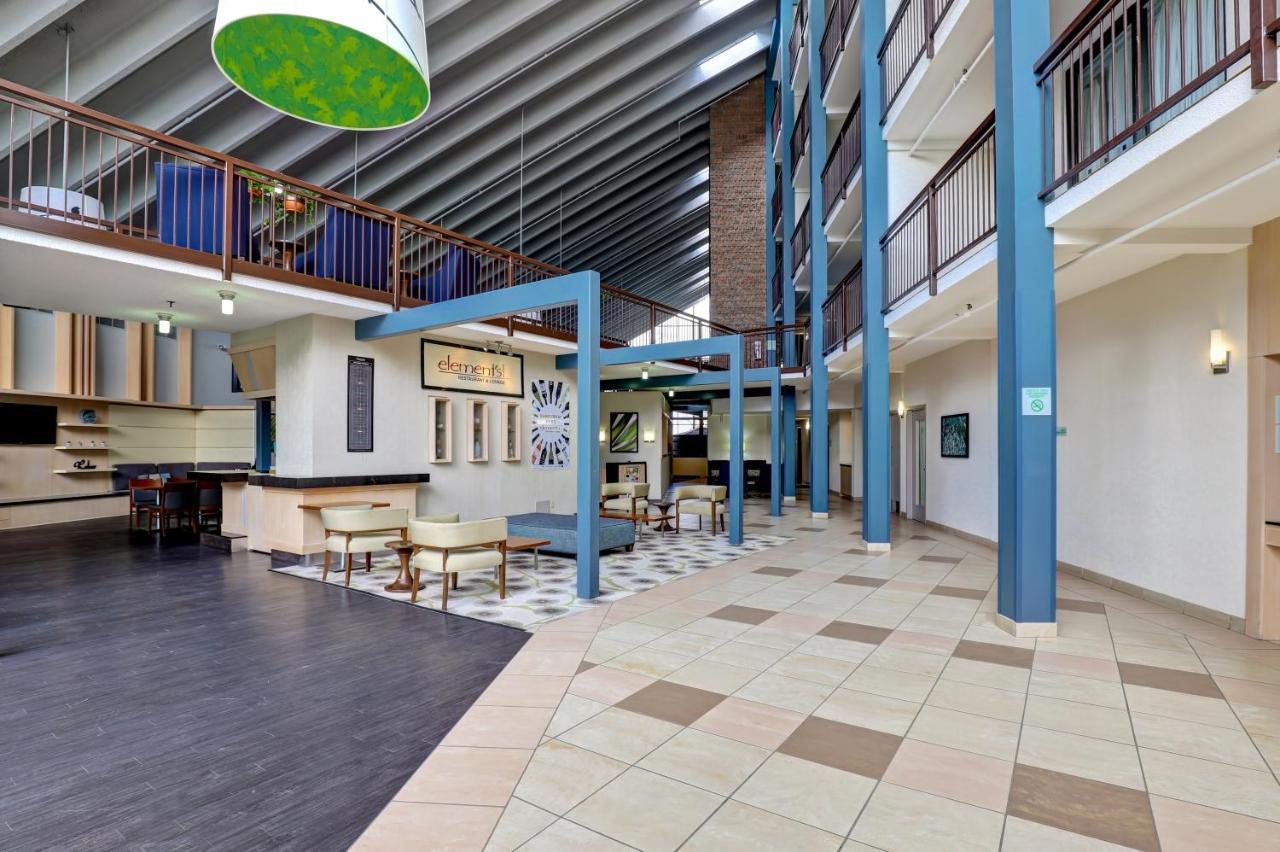 Holiday Inn Guelph Hotel & Conference Centre, An Ihg Hotel Bagian luar foto