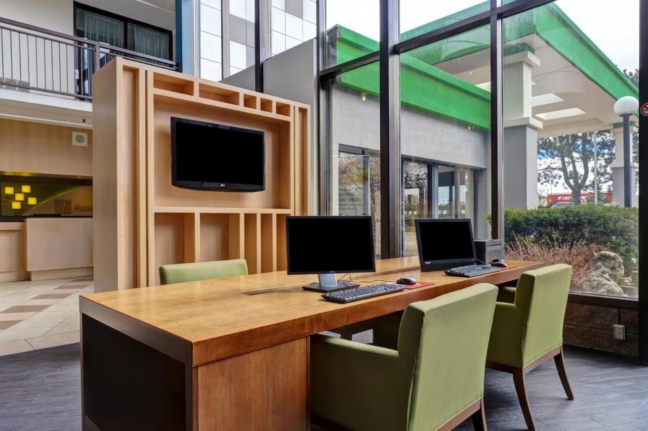 Holiday Inn Guelph Hotel & Conference Centre, An Ihg Hotel Bagian luar foto